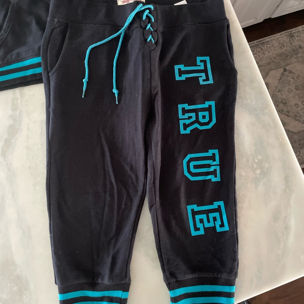 Y2K True Religion Hoodie Top and Lace Up Capri Sweatsuit Set Size Large - Picture 4 of 11
